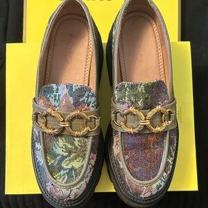 Multicolor Woven Loafers with Gold Chain Accent - Women’s Flats